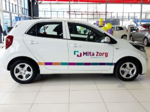 auto-beletteren-Mita-Zorg-autobelettering